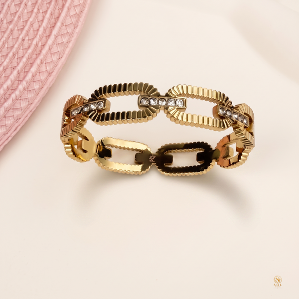 Link Grace Bangle