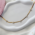 Daisy Neck Chain