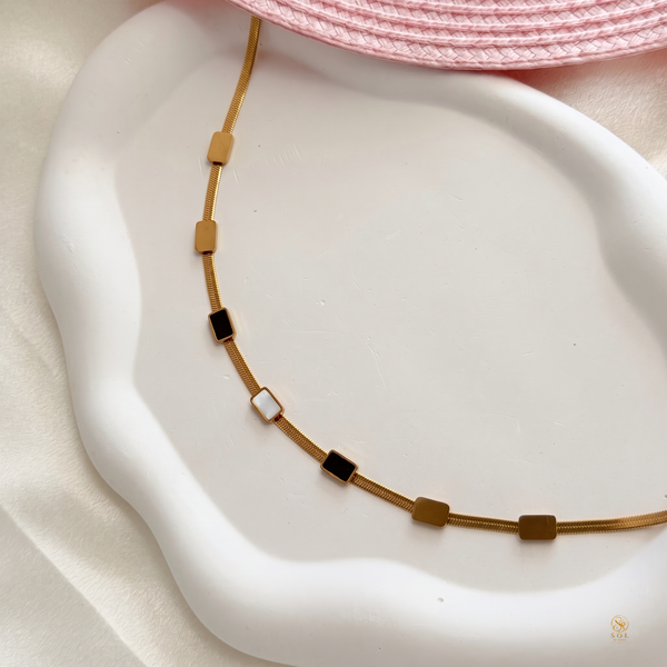 Midnight Rectangular Neck Chain